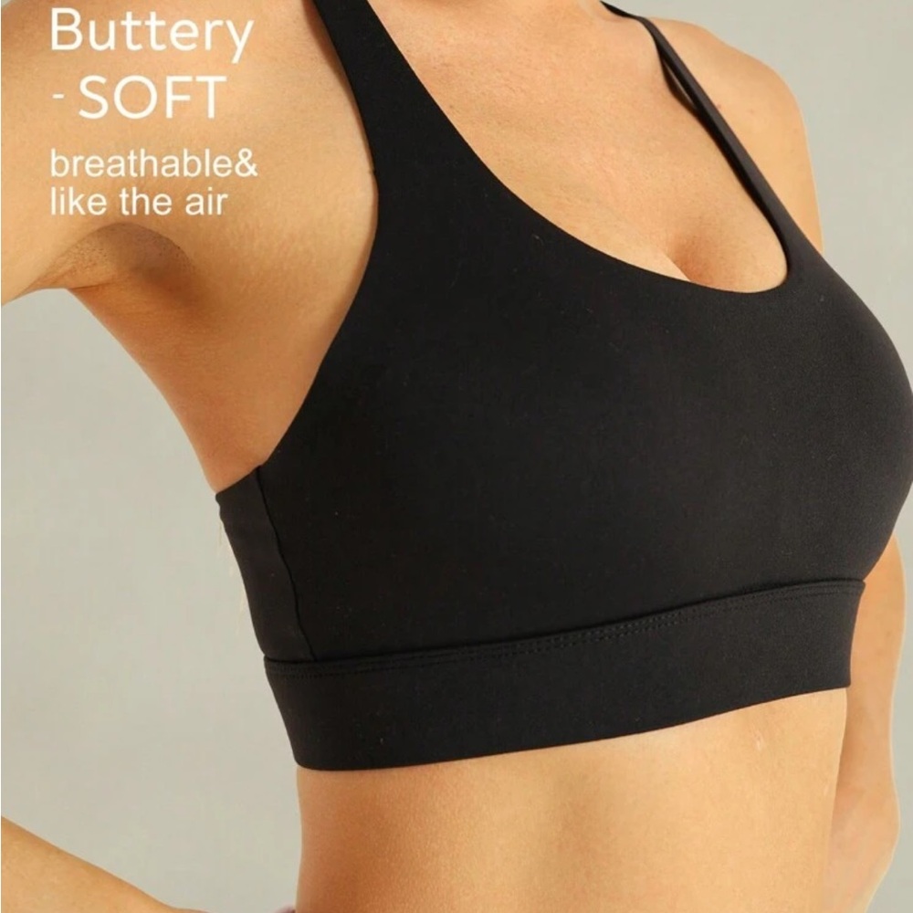 Black Sports Bra